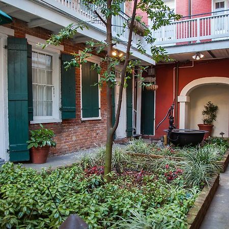 Hotel St. Pierre French Quarter New Orleans  Kültér fotó