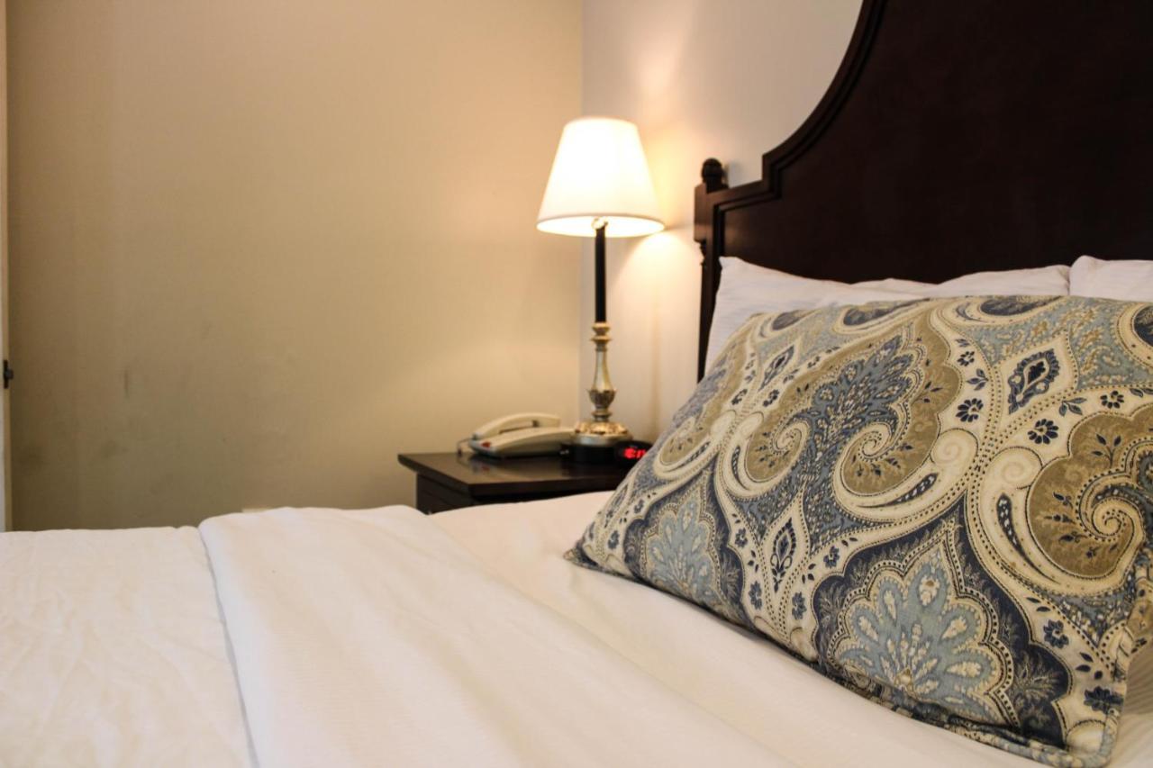 Hotel St. Pierre French Quarter New Orleans  Kültér fotó
