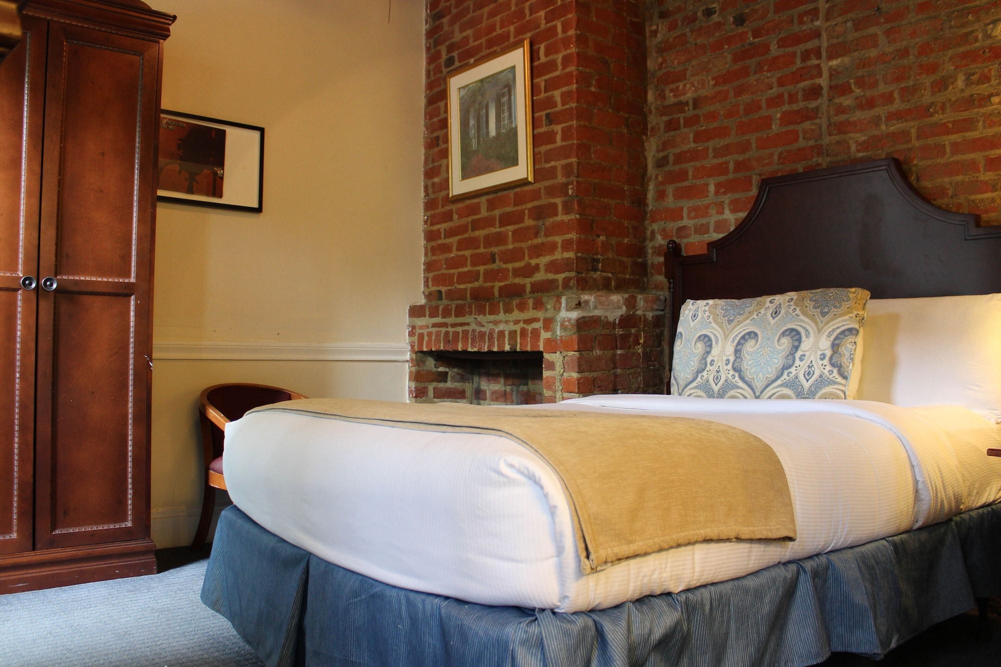 Hotel St. Pierre French Quarter New Orleans  Kültér fotó